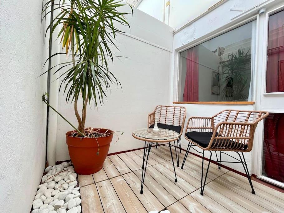 Apartment Historic Center Duplex With 3bd Ac & Parking