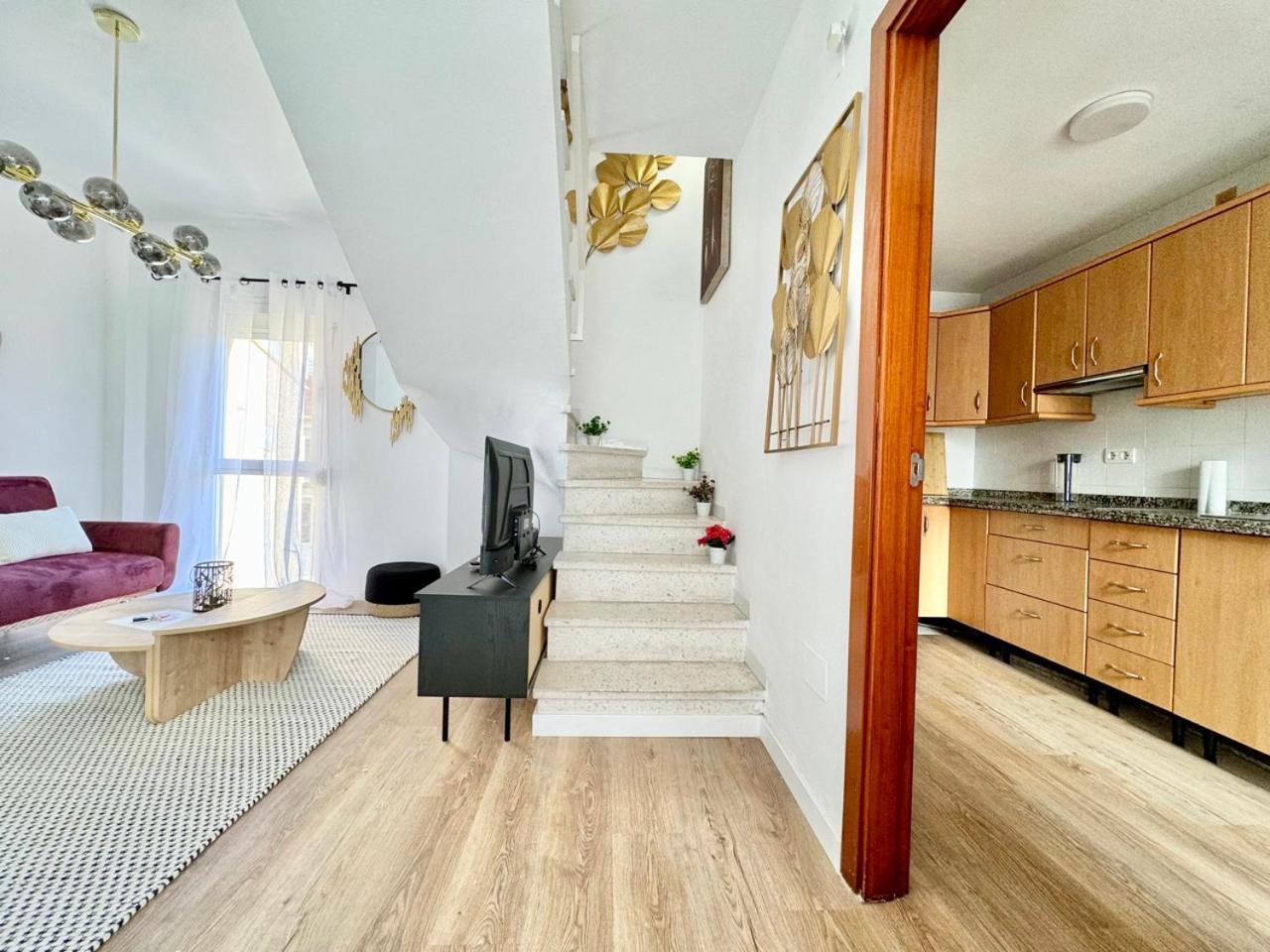 Historic Center Duplex With 3bd Ac & Parking Apartment
