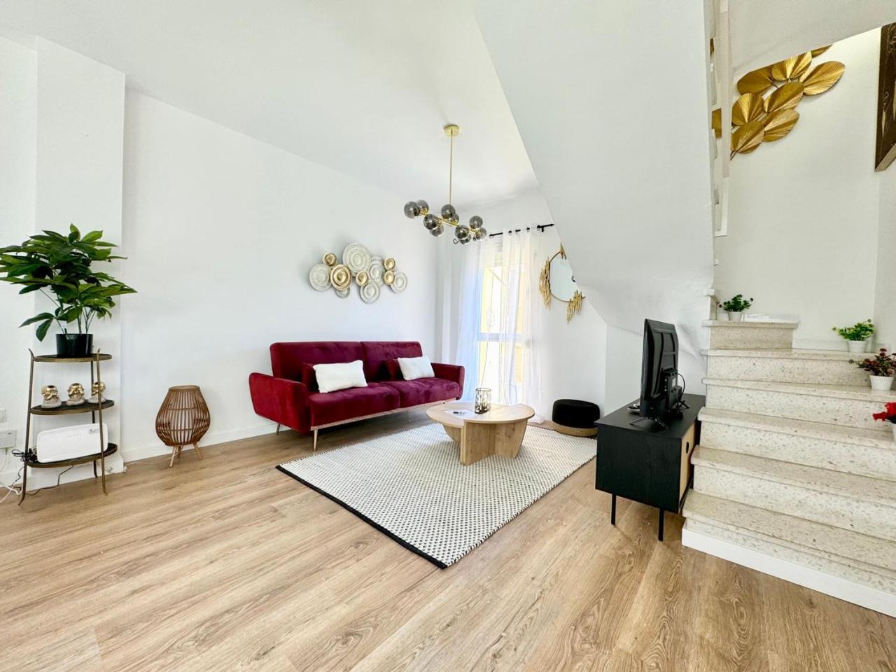 Historic Center Duplex With 3bd Ac & Parking *